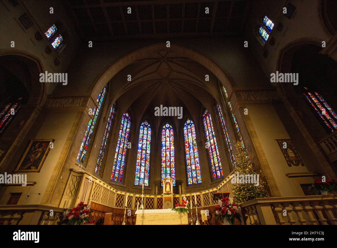 Vista interior de la Catedral de Notre Dame. Ciudad de Luxemburgo, Luxemburgo. Foto de stock