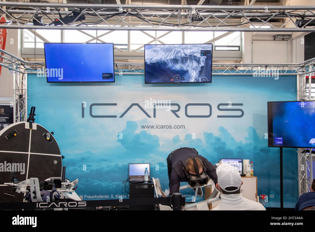 ICAROS bei der FitnessConnect Messe am 19.11.2021 en München. - Icaro en la  feria Fitness Connect el 19 de noviembre de 2021 en Munich, Alemania. (Foto  de Alexander Pohl/Sipa USA) Crédito: SIPA