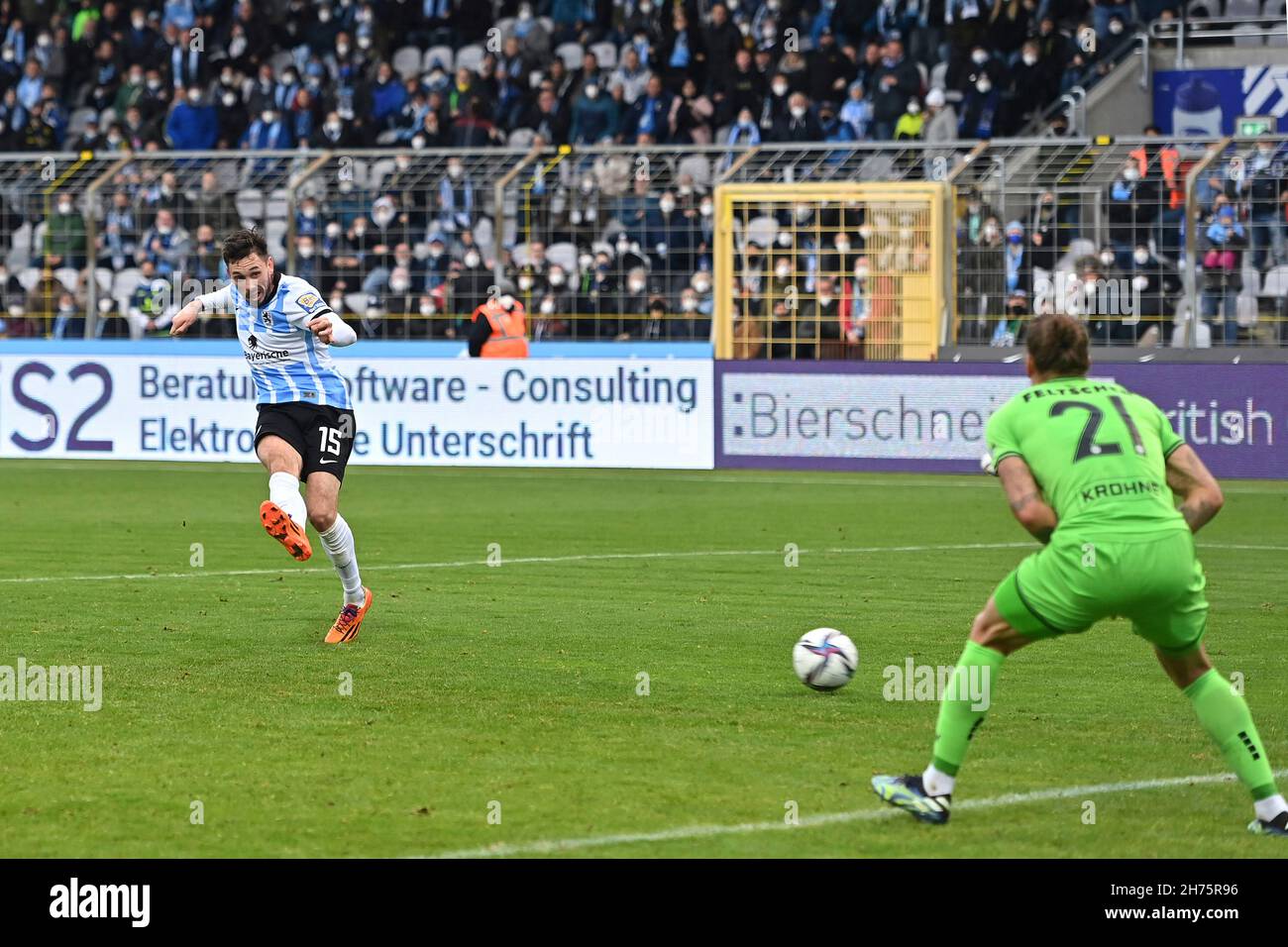 Munich, Deutschland. 30th Oct, 2021. Merveille BIANKADI (TSV Munich 1860),  action, duels versus KENNETH SCHMIDT (SC FREIBURG II). Soccer 3rd league,  Liga3, TSV Munich 1860-SC Freiburg II 6-0 on 10/30/2021 in Muenchen