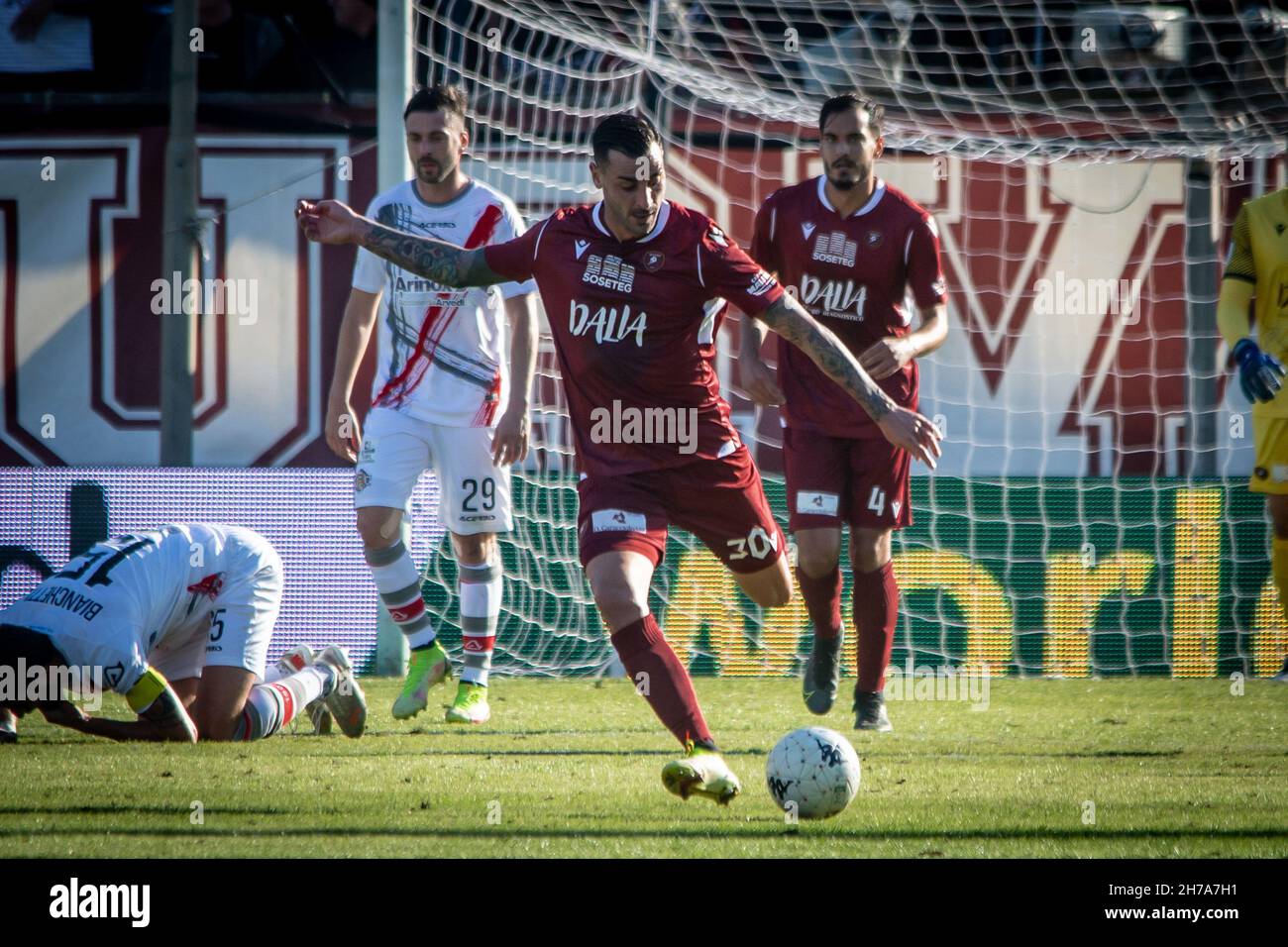 Daniele Liotti (Cosenza) after the goal of 1-1 during AC Pisa vs Cosenza  Calcio, Italian soccer Serie B match in Pisa, Italy, April 30 2022 Stock  Photo - Alamy