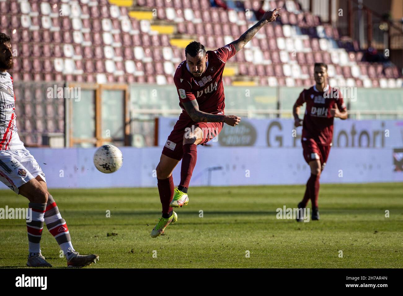 Daniele Liotti (Cosenza) after the goal of 1-1 during AC Pisa vs Cosenza  Calcio, Italian soccer Serie B match in Pisa, Italy, April 30 2022 Stock  Photo - Alamy