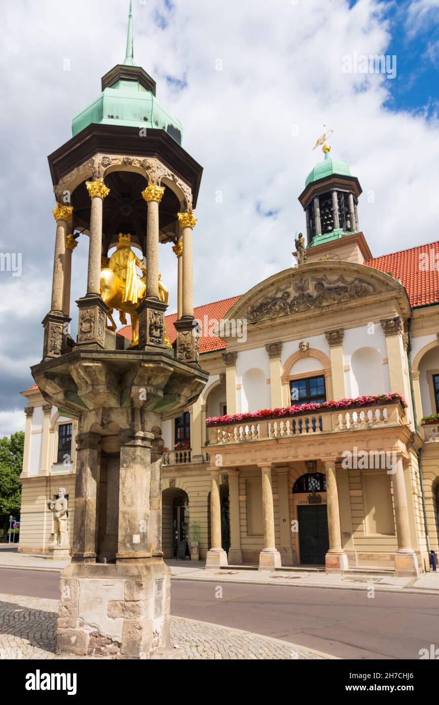Magdeburg: Antiguo Ayuntamiento, Réplica del jinete de Magdeburg en , Sachsen-Anhalt, Sajonia-Anhalt, Alemania Foto de stock