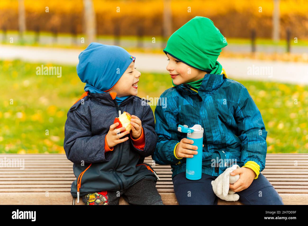 Ropa De Marca Fotos e Imágenes de stock - Alamy