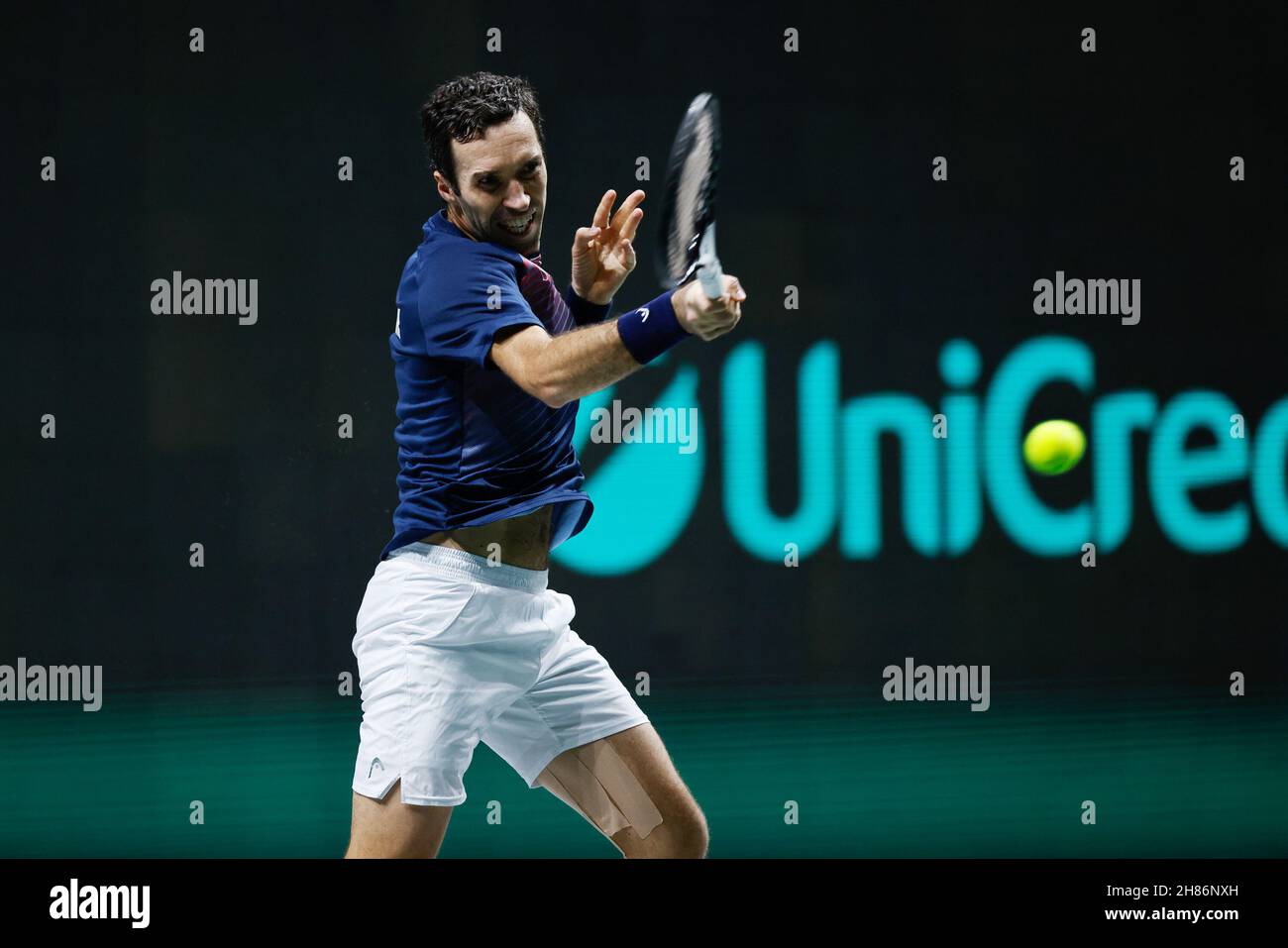 Mikhail Kukushkin de Kazajstán durante la Copa Davis 2021, Grupo B de tenis partido entre Kazajstán y Suecia el 27 de noviembre de 2021 en Madrid Arena en Madrid, España - Foto: Oscar Barroso/DPPI/LiveMedia Foto de stock