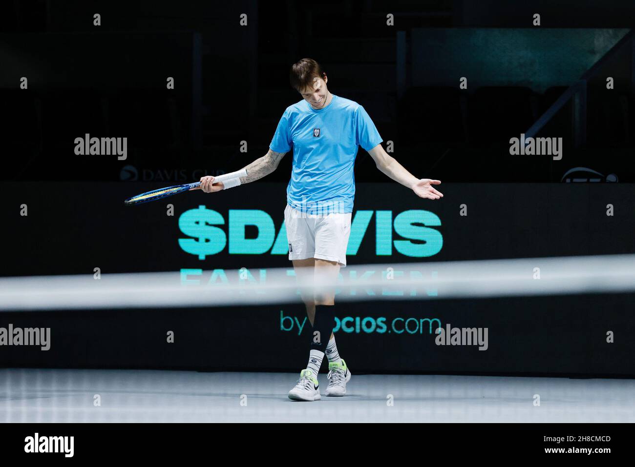 Alexander Bublik de Kazajstán durante la Copa Davis 2021, Grupo B de tenis partido entre Canadá y Kazajstán el 28 de noviembre de 2021 en Madrid Arena en Madrid, España - Foto: Oscar Barroso/DPPI/LiveMedia Foto de stock