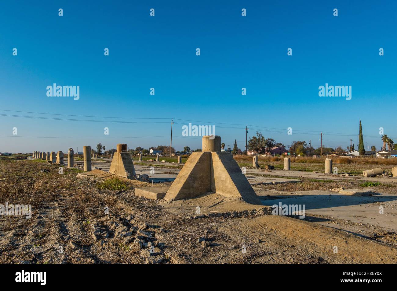 Ruinas de un edificio agrícola del siglo 20th. Foto de stock