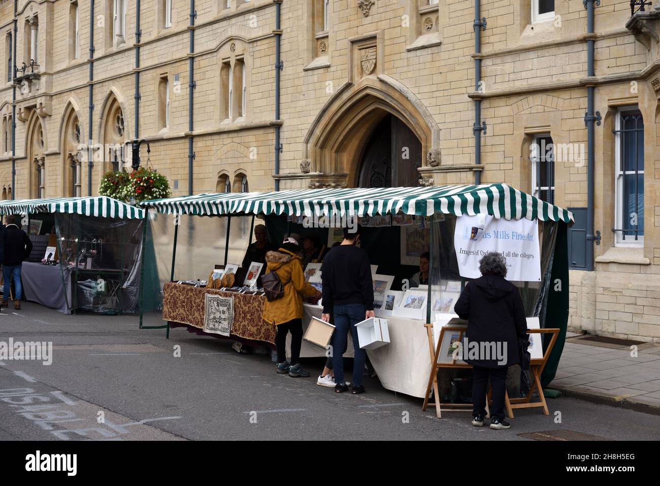 Mercado de la calle, Feria de Artesanía o Feria de Arte de Oxford, Inglaterra Foto de stock