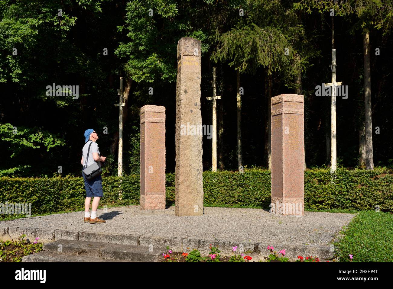 Francia, Meurthe-et-Moselle (54), Champigneulles, lugar llamado La Malpierre, monumento en memoria de los 63 combatientes de la resistencia fusilados entre 1941 y 1944 por los ocupantes alemanes en el claro de La Malpierre Foto de stock