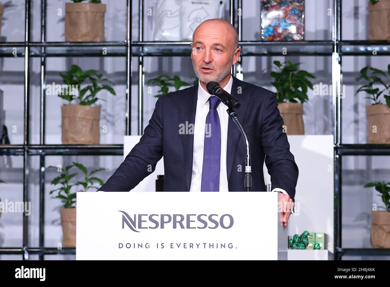 Se celebró la conferencia de prensa del Proyecto de Sostenibilidad Nespresso.  Pierre Debayle, Presidente y CEO de Nestle Nespresso, asistió al evento el  30 de noviembre de 2021 en Tokio, Japón. (Foto