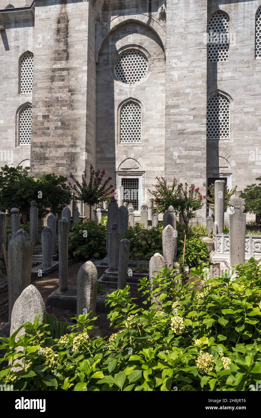 Tumbas otomanas en el cementerio de la mezquita de Suleymaniye Fotografía de stock Alamy