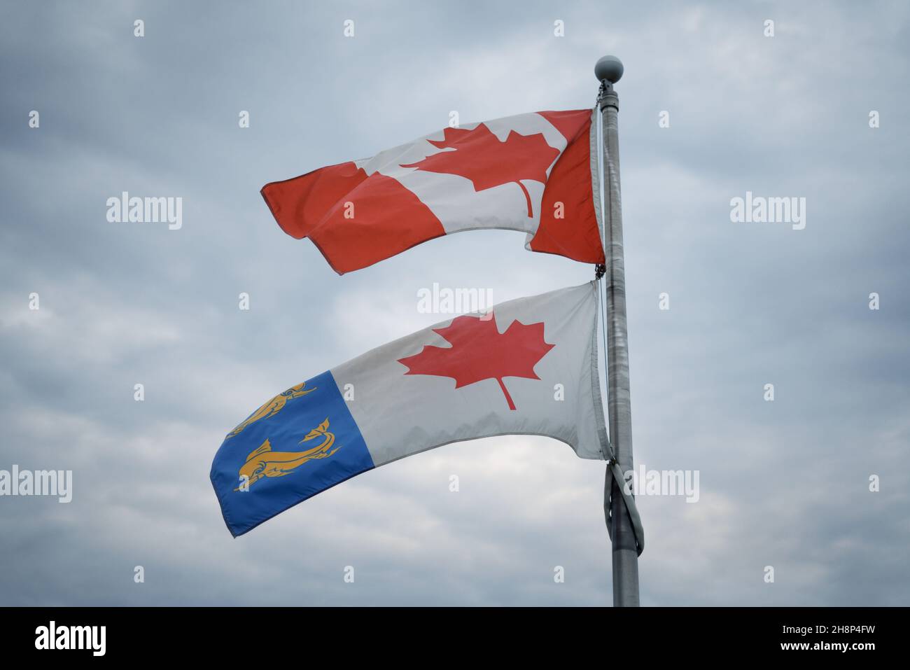 Bandera de Canadá, bandera canadiense y bandera de la Guardia Costera Canadiense. Foto de stock