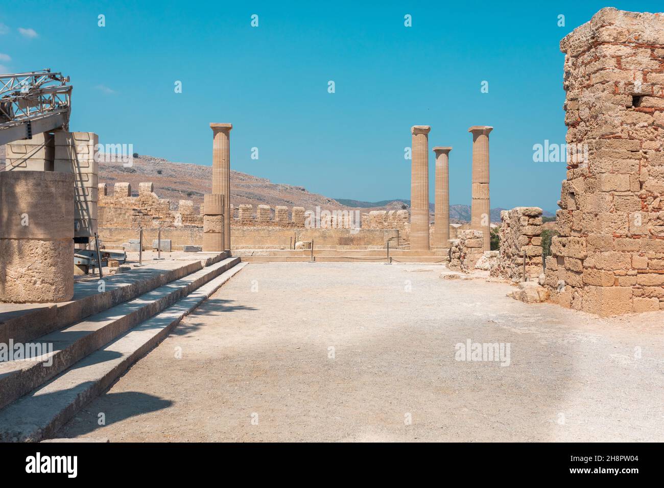 Acrópolis en la ciudad de Lindos, isla de Rodas, Grecia Foto de stock