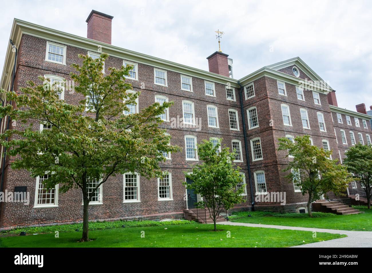 Providence, Rhode Island, Estados Unidos de América – 5 de septiembre de 2016. Salón Universitario de la Universidad Brown en Providence, RI. Construido en 1770, este Foto de stock