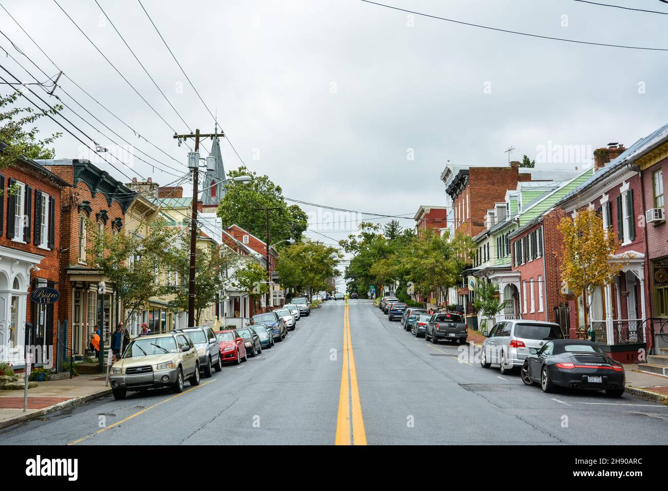 Shepherdstown, Virginia Occidental, Estados Unidos de América – 28 de septiembre de 2016. Vista de la calle German Street en Shepherdstown, WV. Foto de stock