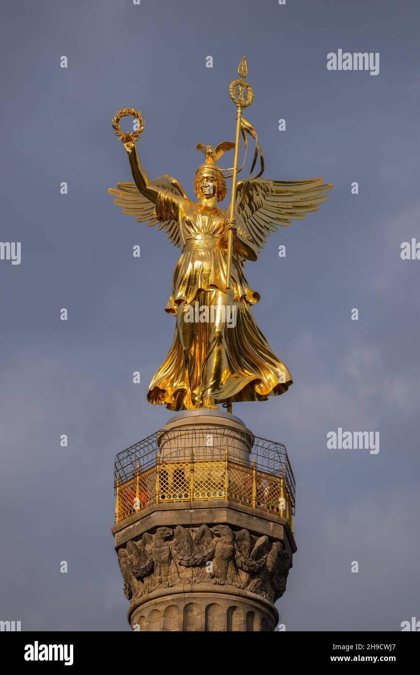 Diosa romana victoria fotografías e imágenes de alta resolución - Alamy