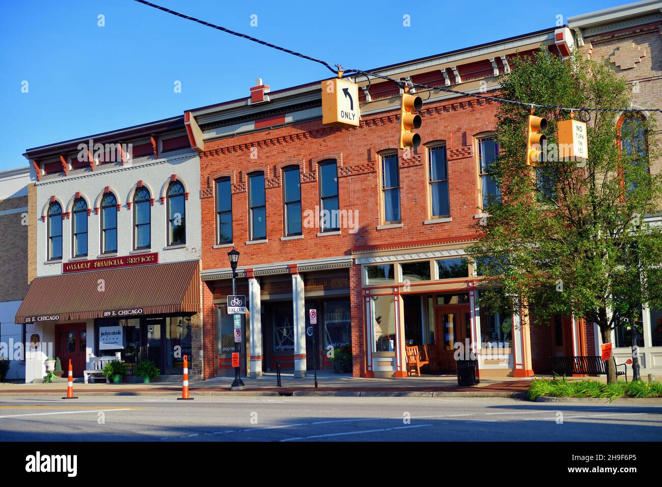 Sturgis, Michigan, Estados Unidos. Main Street en una pequeña comunidad del suroeste de Michigan. Foto de stock