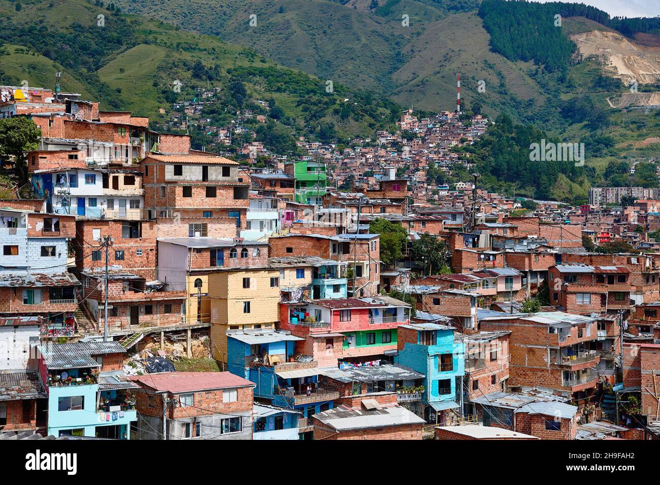 Vista de la Comuna 13 de Medellín Foto de stock