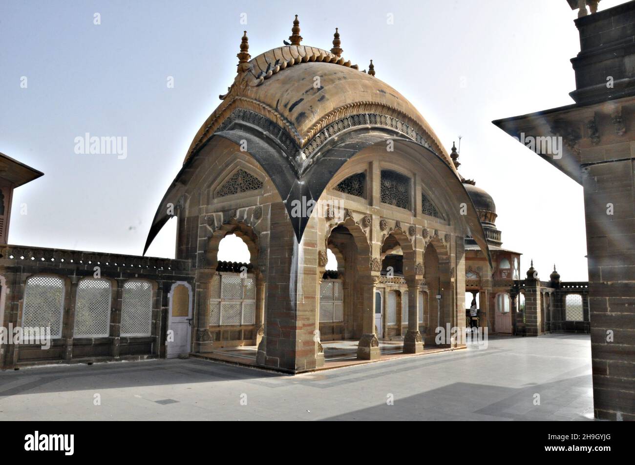 Antigua arquitectura india. Lugar histórico o estructura de culto para la antigua civilización hindú. Antigua arqueología de asia india. Foto de stock