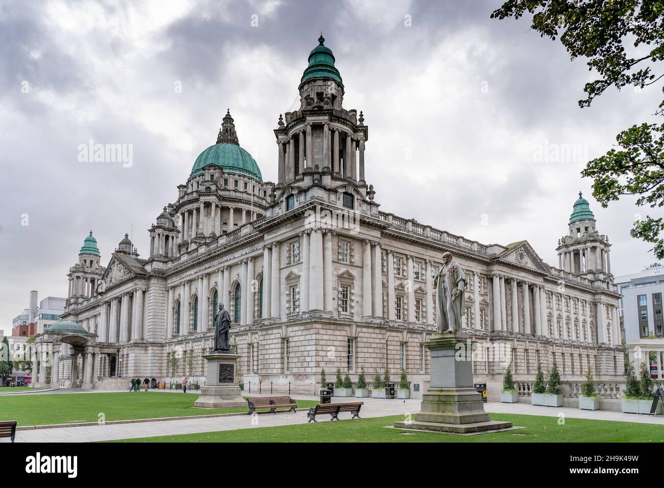 Una vista general del Ayuntamiento de Belfast. De una serie de fotos de viajes en Belfast. Fecha de la foto: Viernes, 6 de septiembre de 2019. El crédito de la foto debe ser: Richard Gray/EMPICS Foto de stock