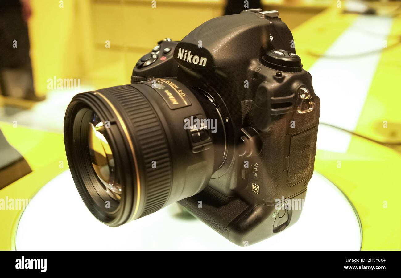 Nikon d750 fotografías e imágenes de alta resolución - Alamy