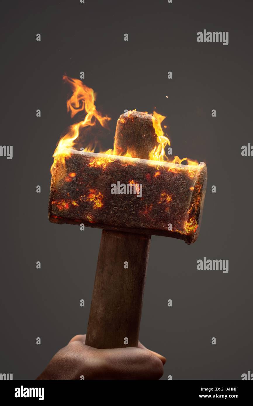 Martillo de fuego fotografías e imágenes de alta resolución - Alamy