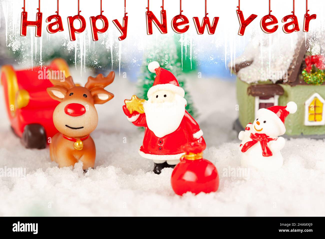 tarjeta de felicitación de año nuevo, santa claus y renos con regalos en trineo, concepto Foto de stock