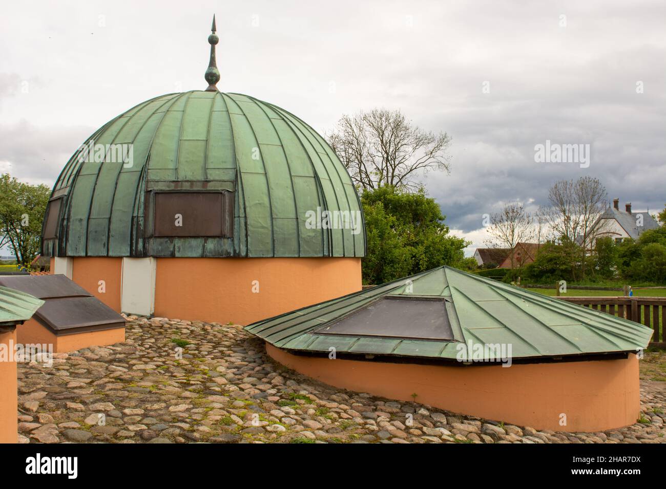 Observatorio Tycho Brahe en la isla Ven en Suecia visto al aire libre Foto de stock