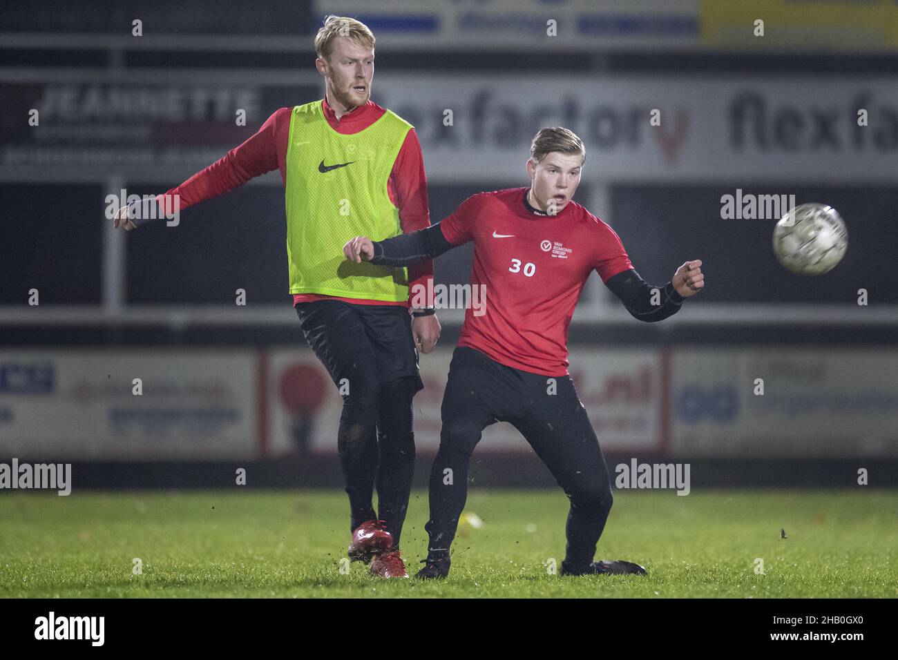 SILVOLDE, 16-12-2021, Sportpark De Munsterman, Hoofdklasse B Fútbol ...