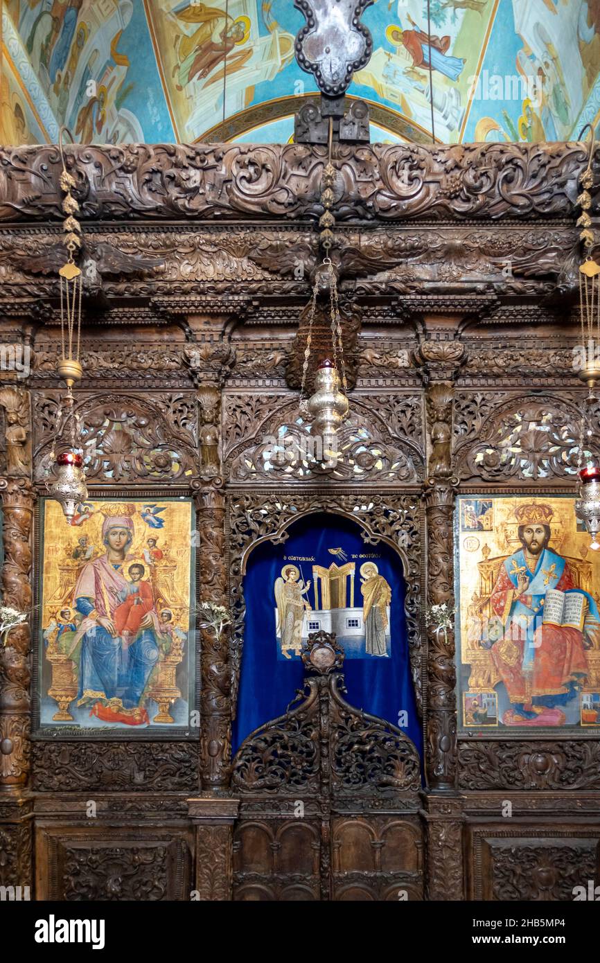 La iconostasis dentro de la Iglesia Ortodoxa Griega Oriental de la Anunciación, también conocida como la Iglesia de San Gabriel o la Iglesia Ortodoxa Griega de San Gabriel en la ciudad de La iconostasis dentro de la Iglesia Ortodoxa Griega Oriental de la Anunciación, también conocida como la Iglesia de San Gabriel o la Iglesia Ortodoxa Griega de San Gabriel en la ciudad de