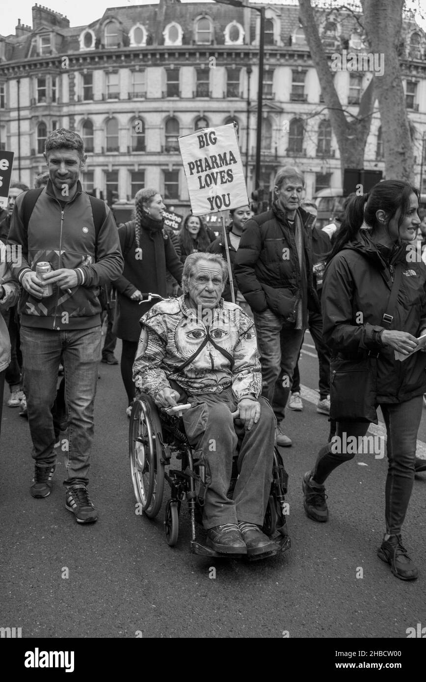 Marcha antivacuna en Londres, 18th de diciembre de 2021 Foto de stock