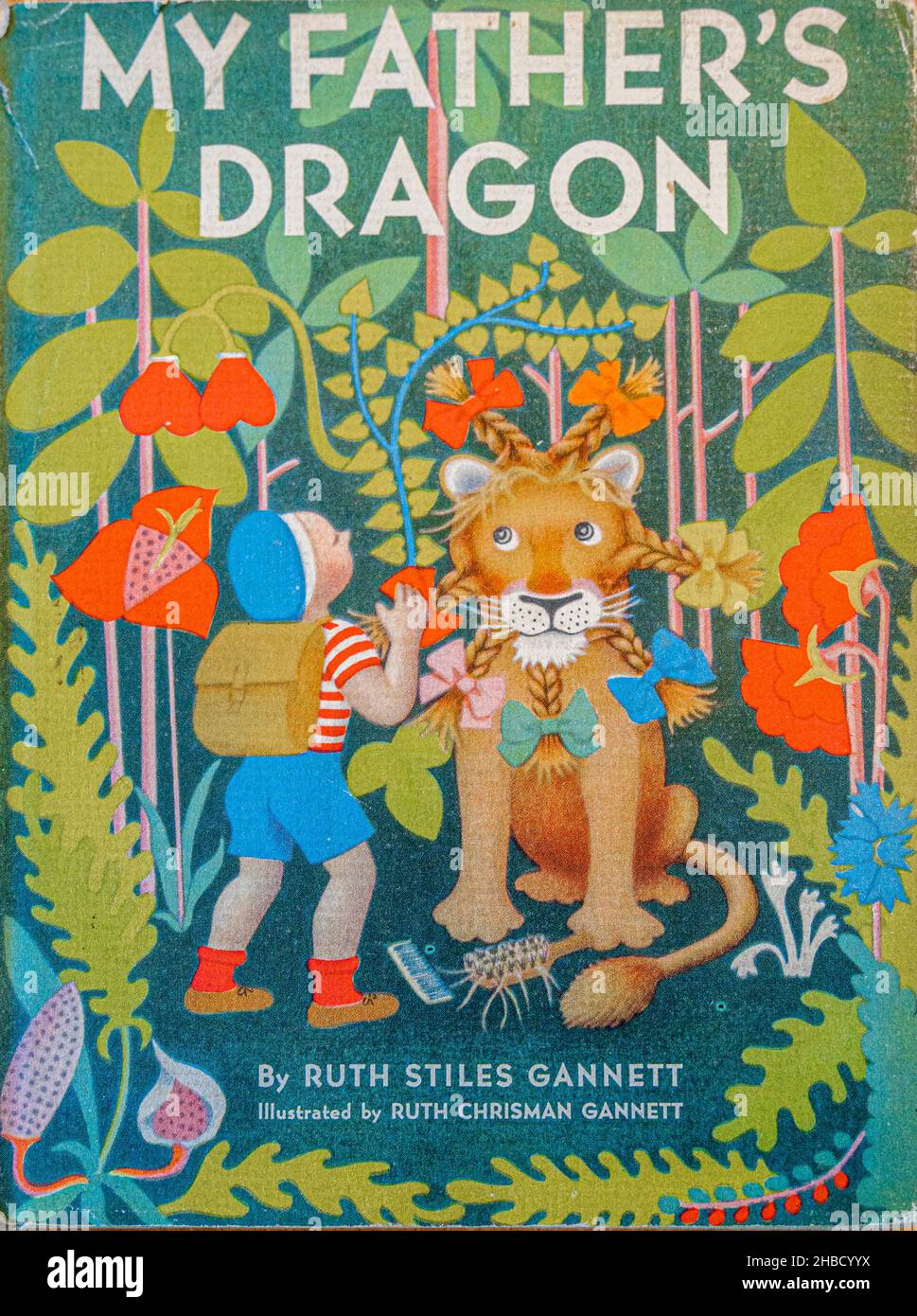 Libro de Cubierta-El Dragón de Mi Padre, novela infantil de 1948 de Ruth Gannet, con ilustraciones de su madrastra. Primera edición. Se adaptará en 2022. Foto de stock
