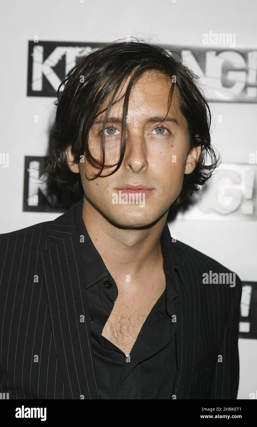 Carl Barat, de Dirty Pretty Things, llega para los Premios Kerrang, en la Cervecería de Londres Foto de stock