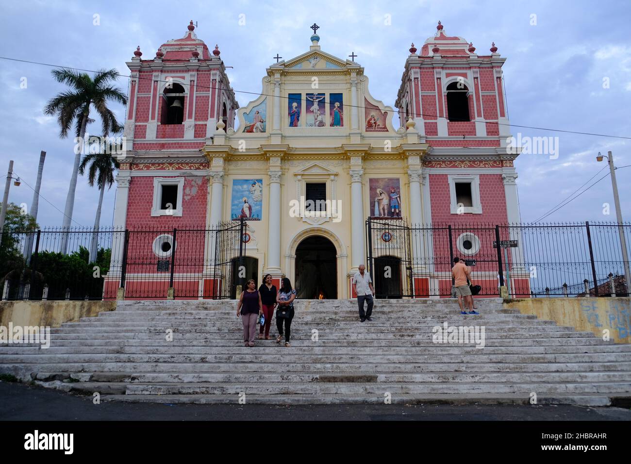 Nicaragua León - Iglesia del Calvario - Dulce Nombre de Jesús - Iglesia El Calvario Foto de stock