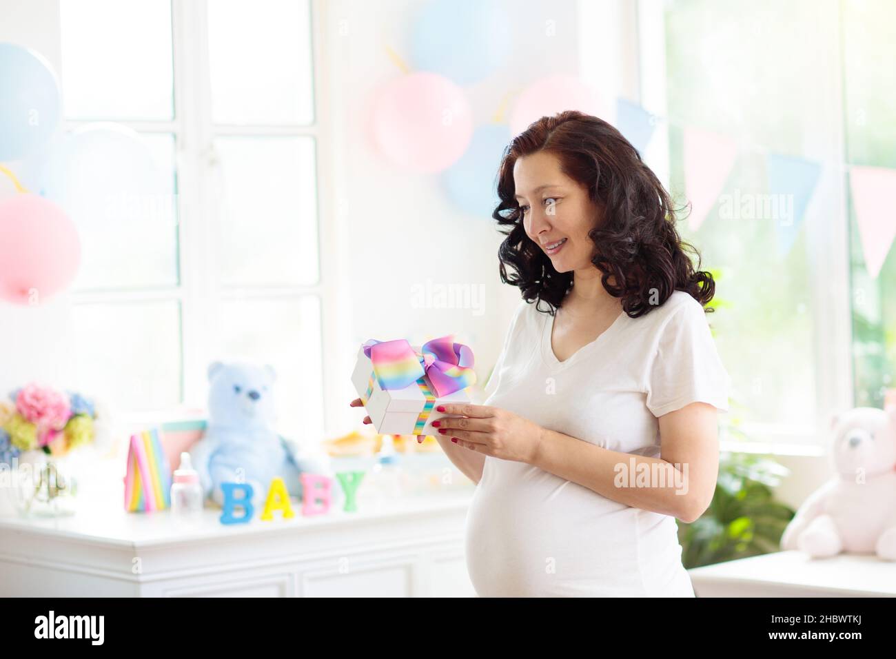 Es una niña. Baby shower. Decoración para fiesta Fotografía de stock - Alamy