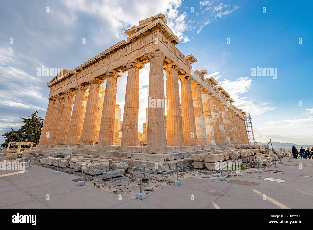 Vista horizontal de en el Partenón también conocida como la Acrópolis en Atenas, Grecia. Foto de stock
