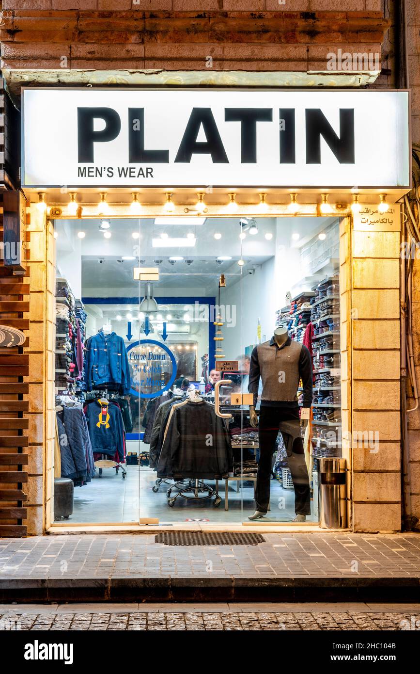 Tienda de ropa rainbow cerca de mi sale
