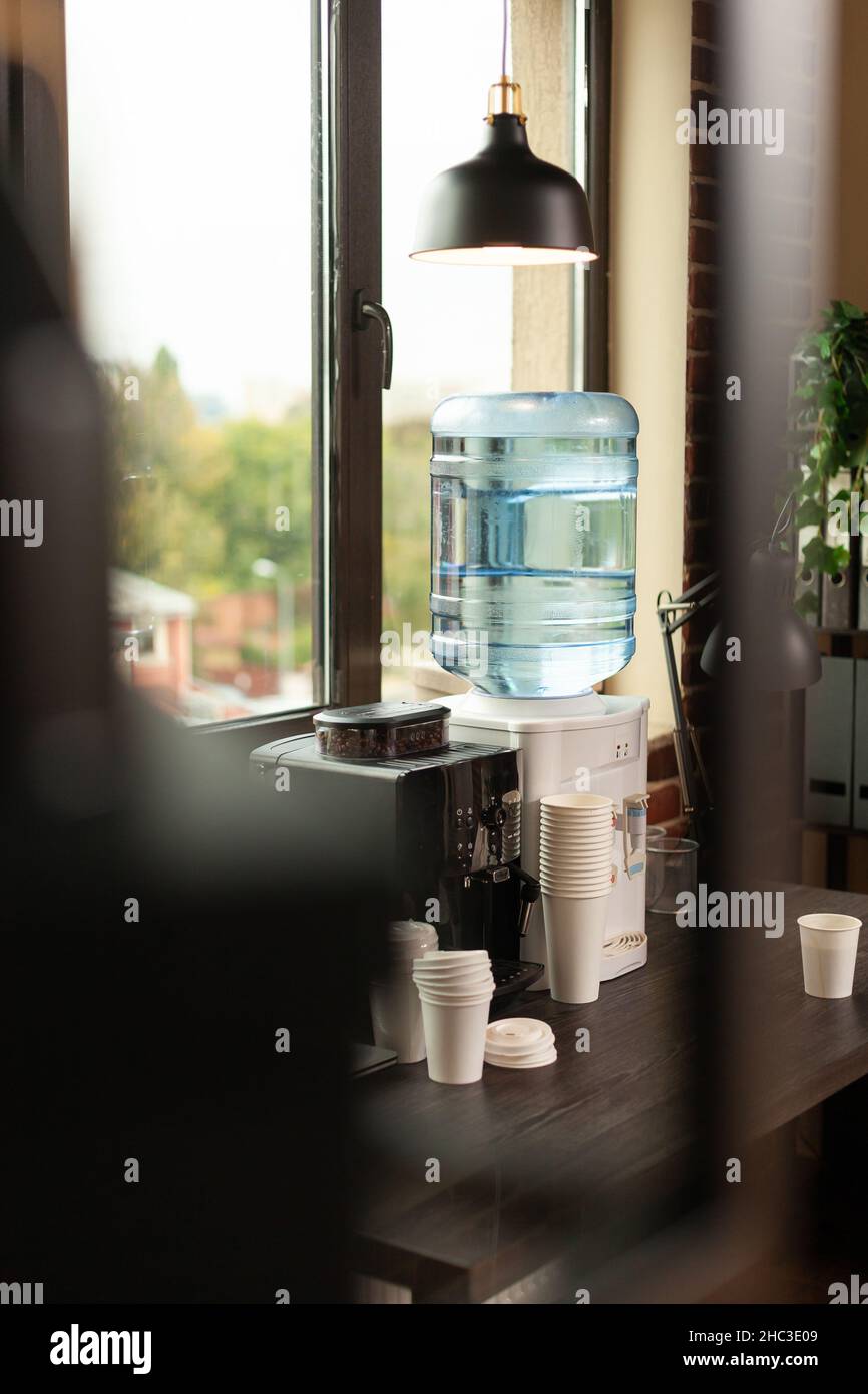 dispenser fotografías e de alta resolución - Alamy