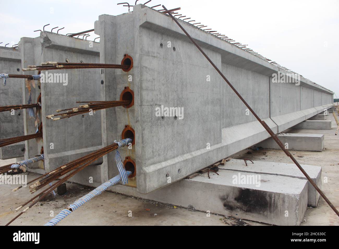 la construcción de la viga puente es la parte del puente que soporta la ...