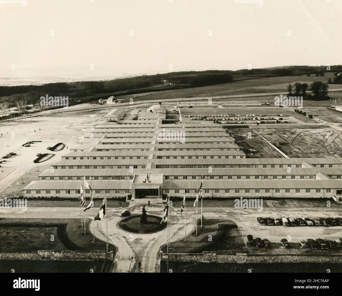 Vista aérea del Cuartel General de Mando de las Fuerzas de la OTAN, Marly, Francia 1952 Foto de stock