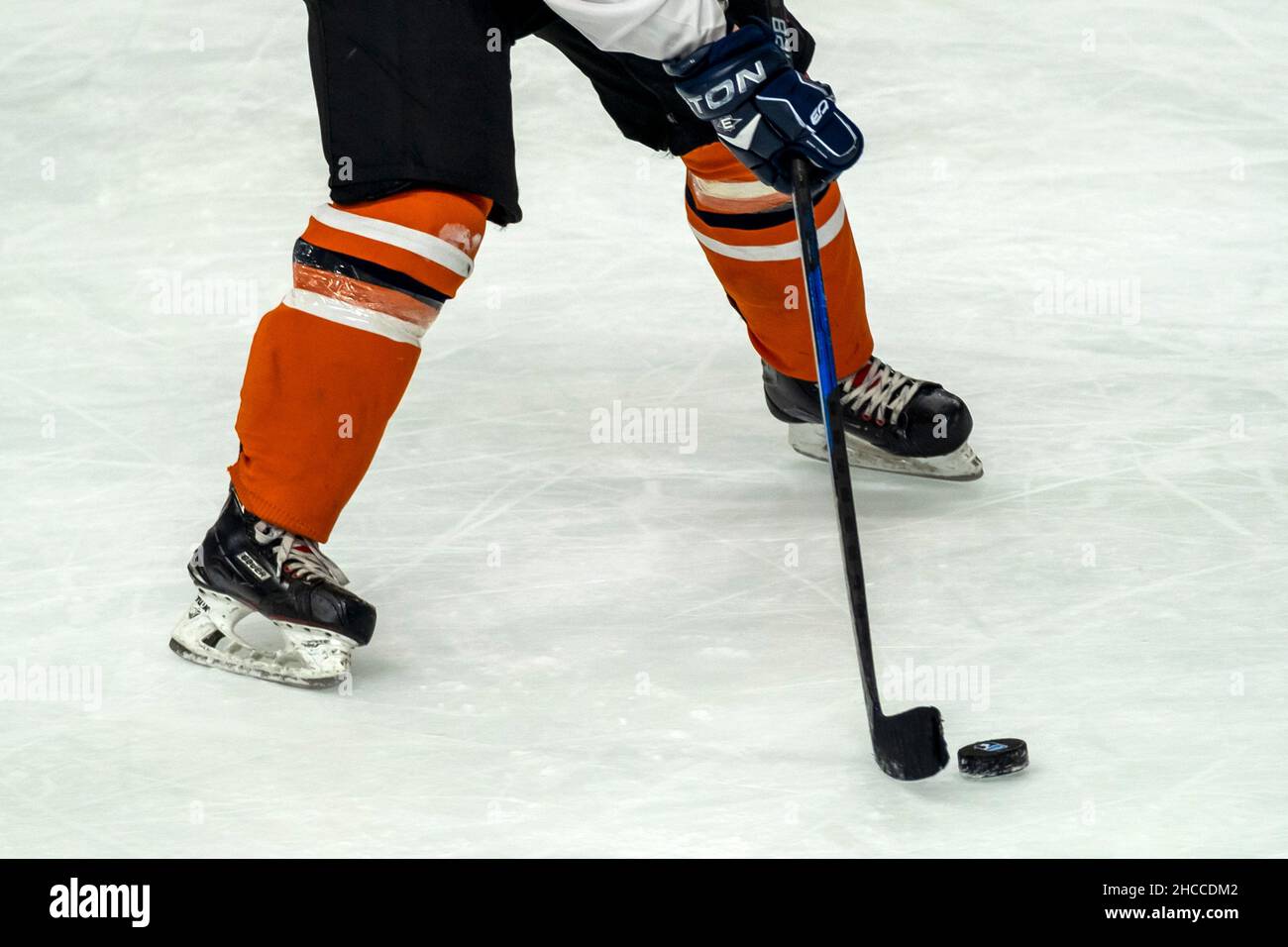 Estambul İbb - Flash Ice Club equipos en la Super Liga de Mujeres de la Federación Turca de Hockey sobre Hielo Foto de stock