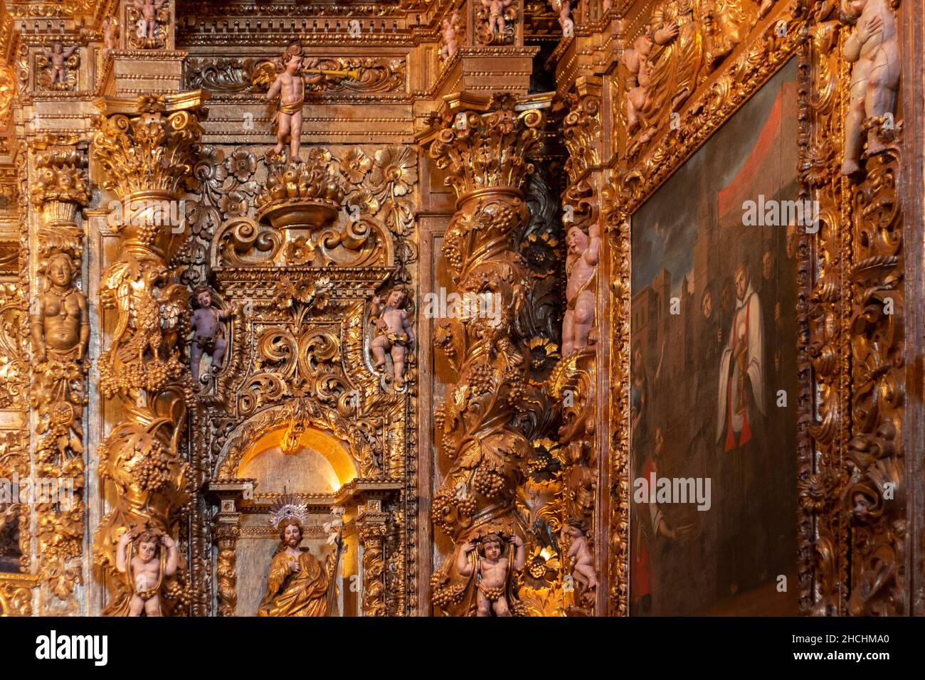 Detalles exquisitos del interior de la Iglesia de San Antonio en la ciudad de Lagos, Algarve, Portugal. Foto de stock