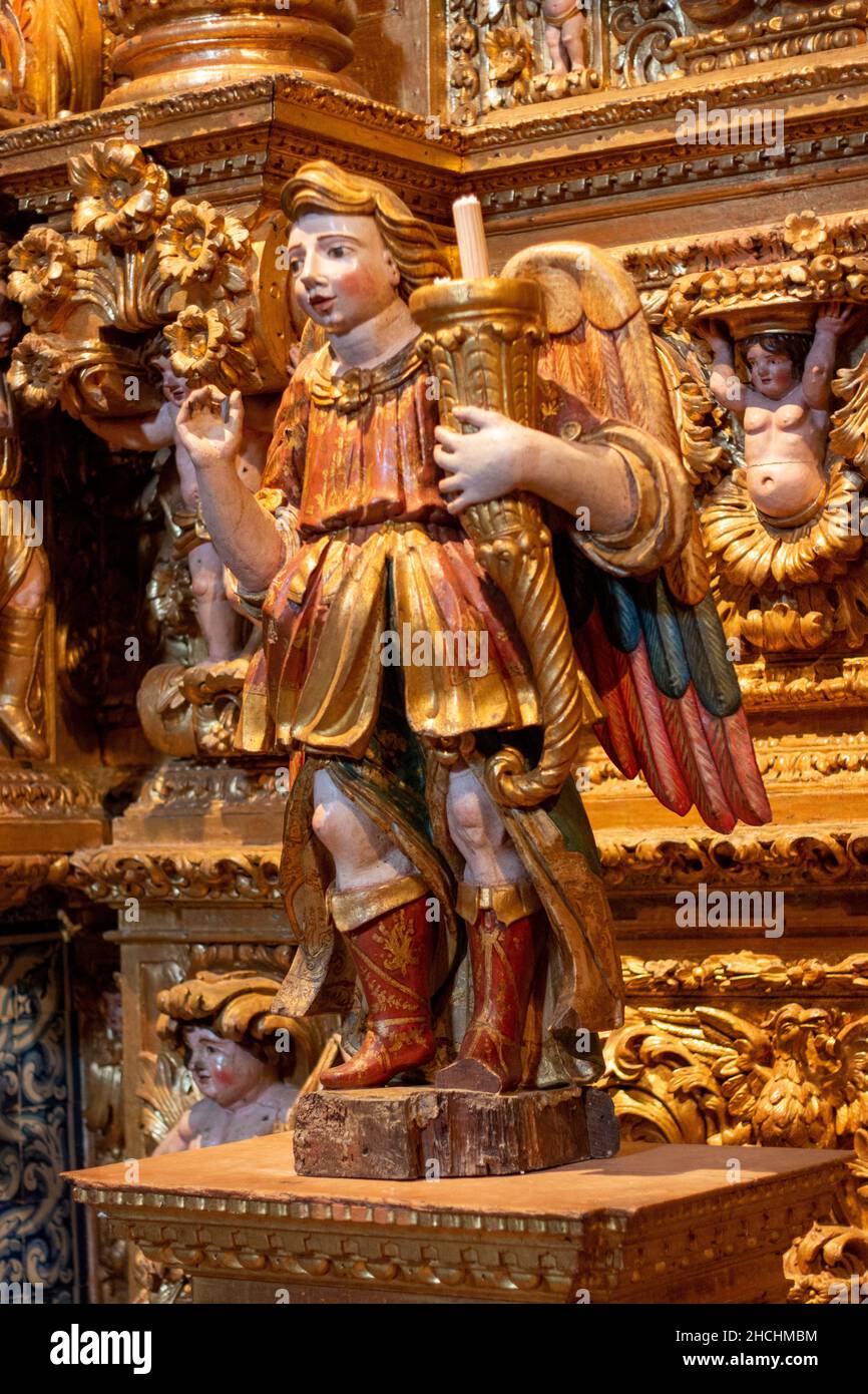 Detalles exquisitos del interior de la Iglesia de San Antonio en la ciudad de Lagos, Algarve, Portugal. Foto de stock