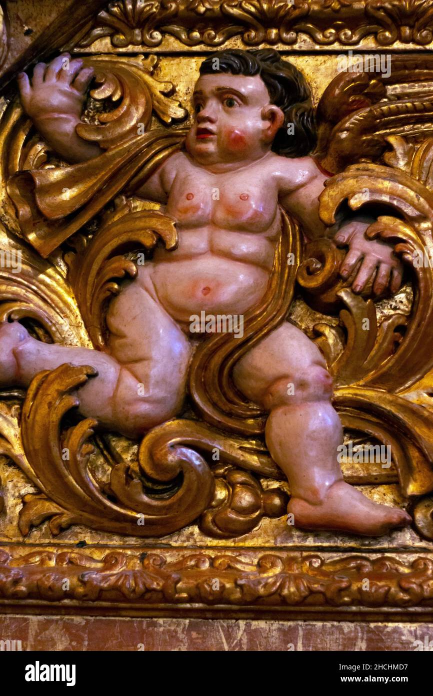 Detalles exquisitos del interior de la Iglesia de San Antonio en la ciudad de Lagos, Algarve, Portugal. Foto de stock