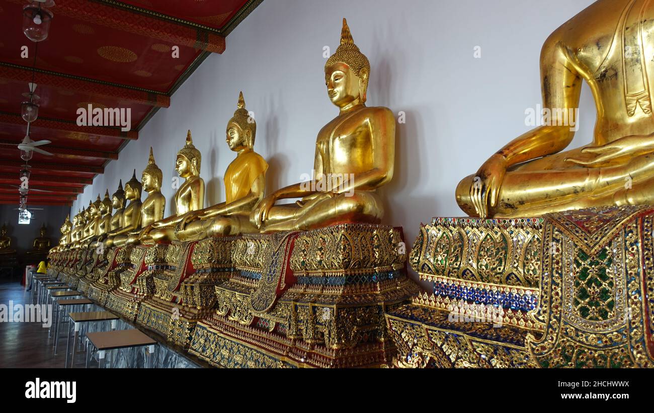 Wat Suthat Thepwararam Ratchaworahewihan (Wat Pho) templo en Bangkok, Tailandia Foto de stock