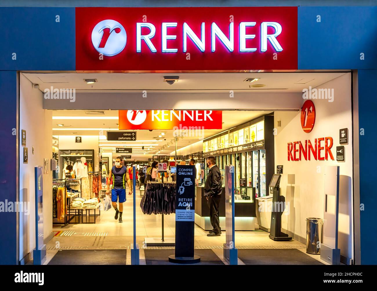alquitrán ornamento Repegar Lojas renner fotografías e imágenes de alta resolución - Alamy