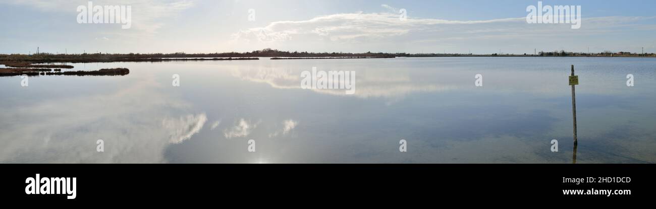 Paisaje de la Laguna Veneciana de Lio Piccolo - tamaño 4:1 Foto de stock
