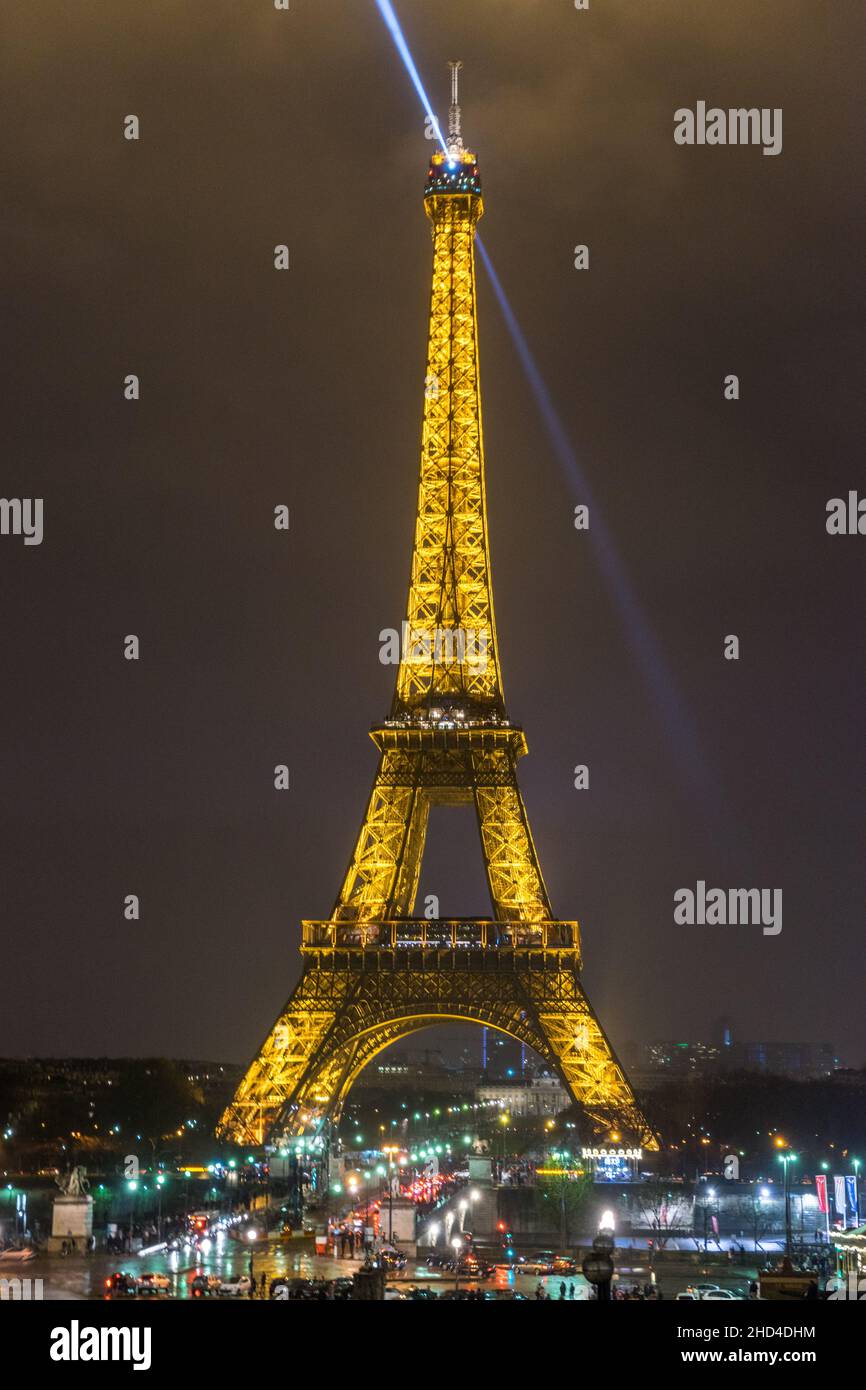 Hermosa vista de los jardines Trocadero y la Torre Eiffel en París Francia Foto de stock