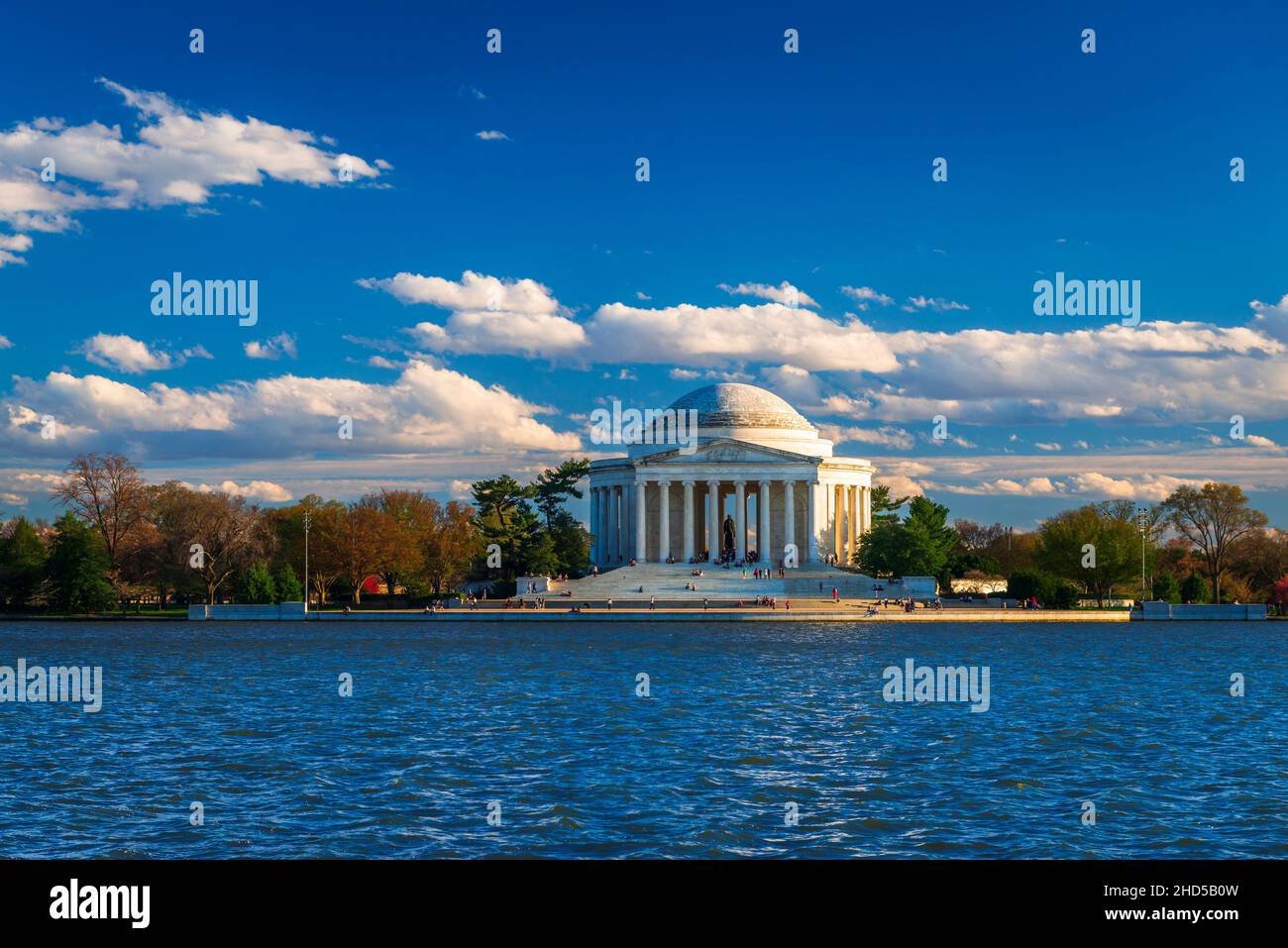 El Thomas Jefferson Memorial y Tidal Basin, Washington, DC EE.UU Foto de stock