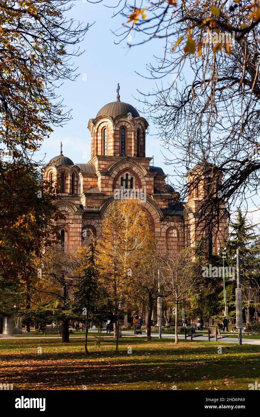 BELGRADO, Serbia - Iglesia de San Marcos (crkva Svetog Marka en idioma serbio). Iglesia ortodoxa situada en el parque de Tasmajdan en Belgrado, Serbia. Foto de stock