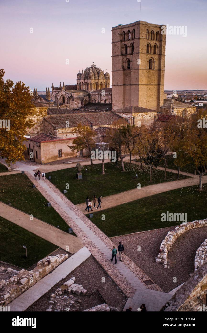 Catedral vista desde el castillo, Zamora ciudad, Zamora Providencia, Castilla y León, España, Europa. Foto de stock